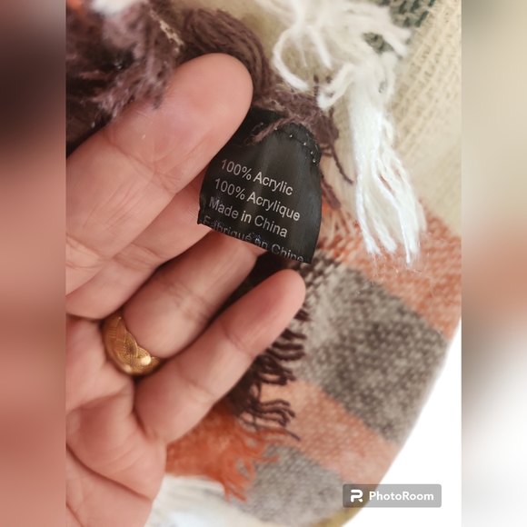 Scarves/Scarf - Picture 5 of 6